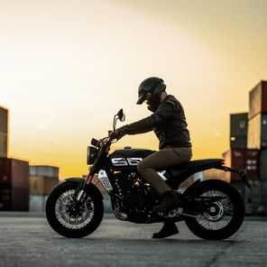 Brixton Crossfire 500 