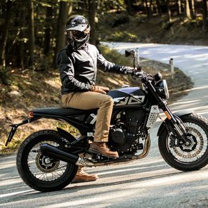Brixton Crossfire 500 