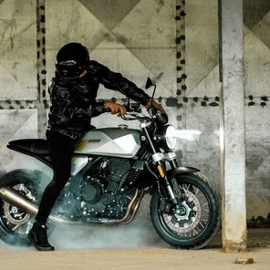 Brixton Crossfire 500 