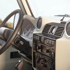 Defender Classic V8