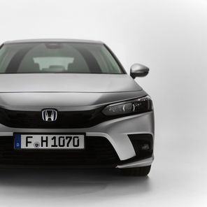 Honda Civic e:HEV Silverest Silver