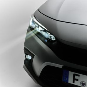 Honda Civic e:HEV Silverest Silver