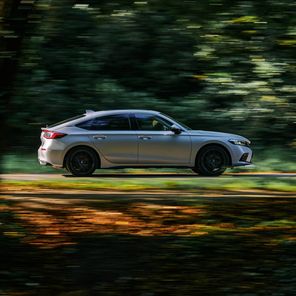 Honda Civic e:HEV Silverest Silver