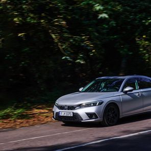 Honda Civic e:HEV Silverest Silver
