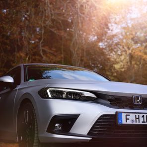 Honda Civic e:HEV Silverest Silver