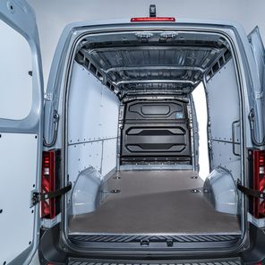 Nissan Interstar 2025