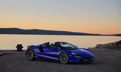 Nowy McLaren Artura Spider 2025