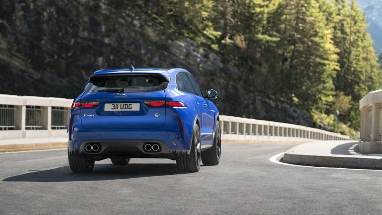 2021 Jaguar F-Pace SVR