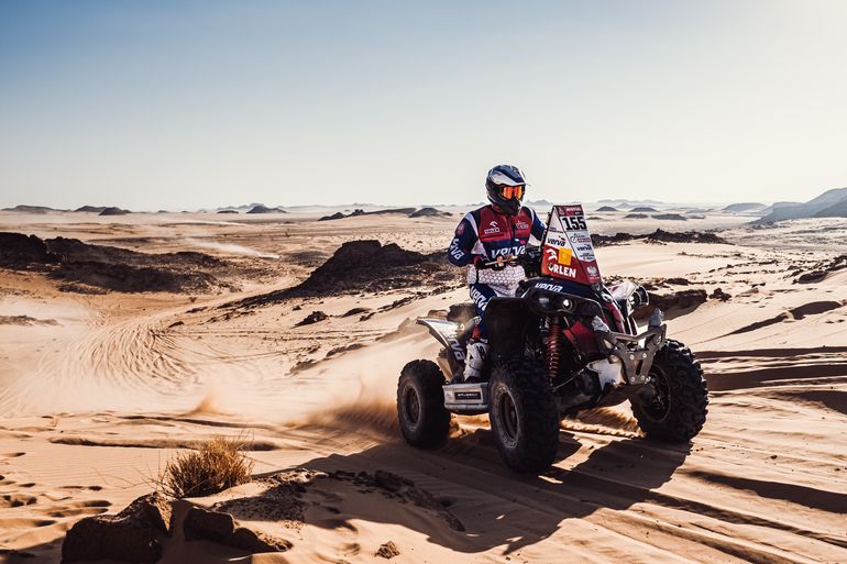 Rajd Dakar 2021: polski motocyklista wycofuje się z rajdu!