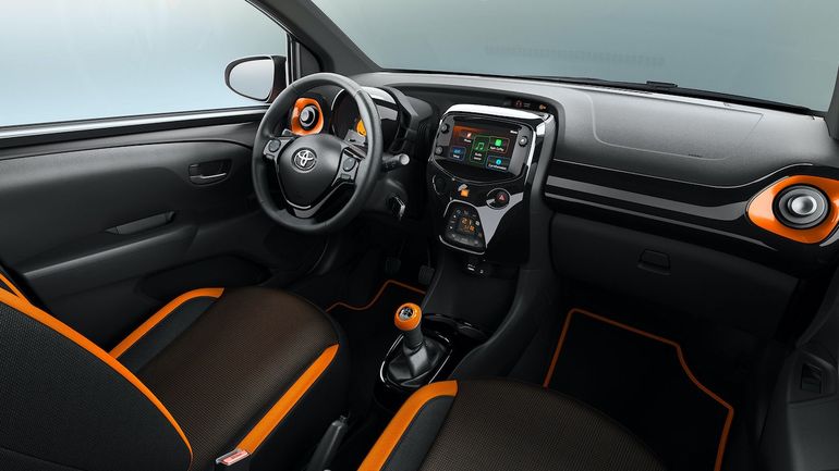 Toyota Aygo JBL Edition - we wnętrzu poczujesz się jak w sali koncertowej