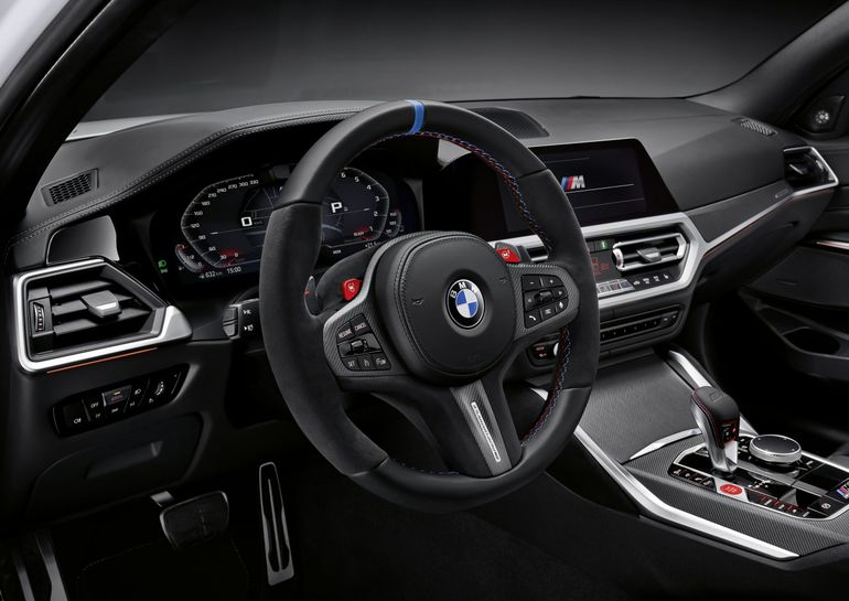 BMW M3 Limuzyna i BMW M4 Coupé - akcesoria M Performance Parts z karbonu i alcantary