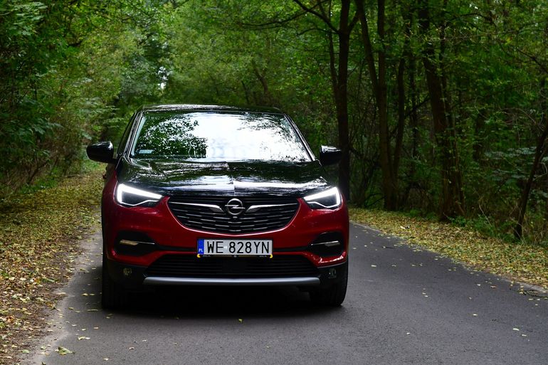 Opel Grandland X Hybrid4