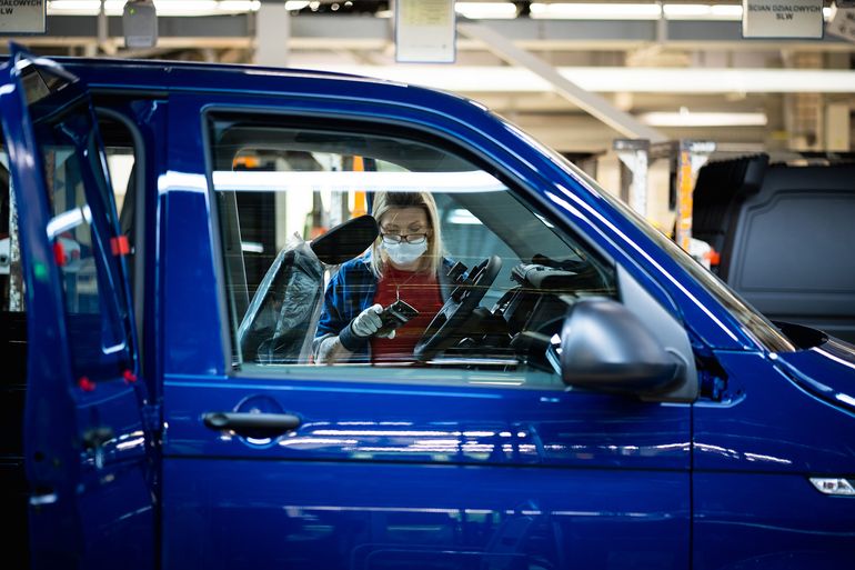 Volkswagen Poznań wznawia powoli produkcję samochodów
