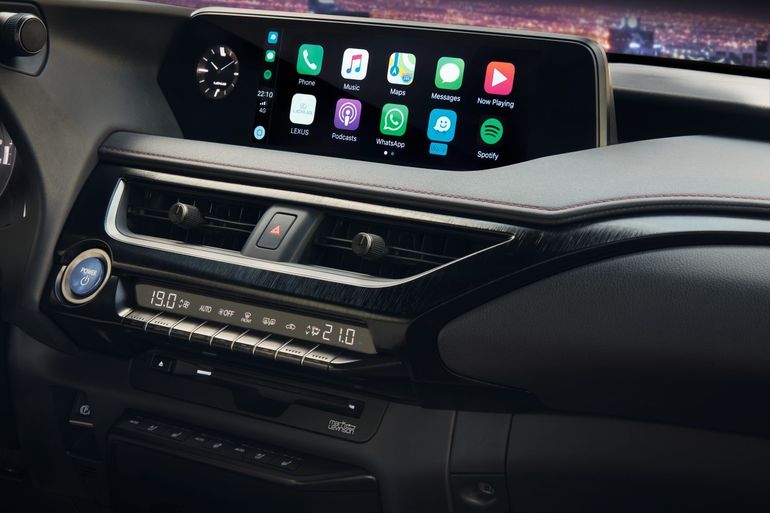 Top 5 aplikacji mobilnych, które pozwolą Ci wykorzystać potencjał Apple CarPlay i Android Auto
