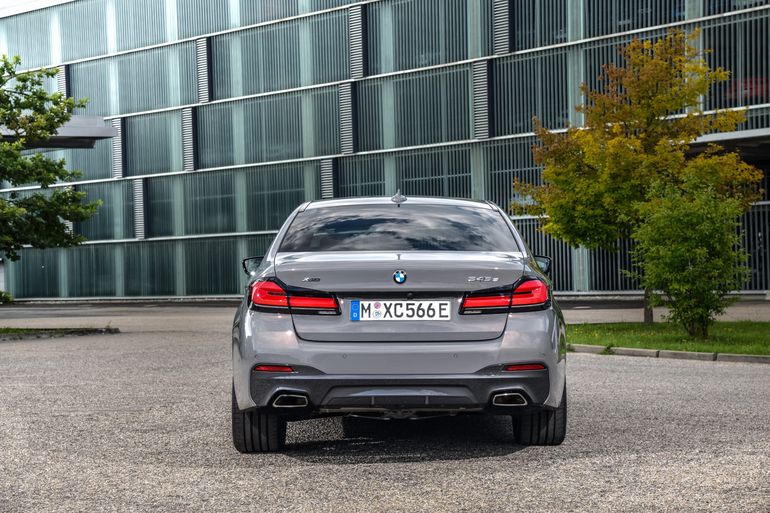 Nowe BMW 545e xDrive Limuzyna