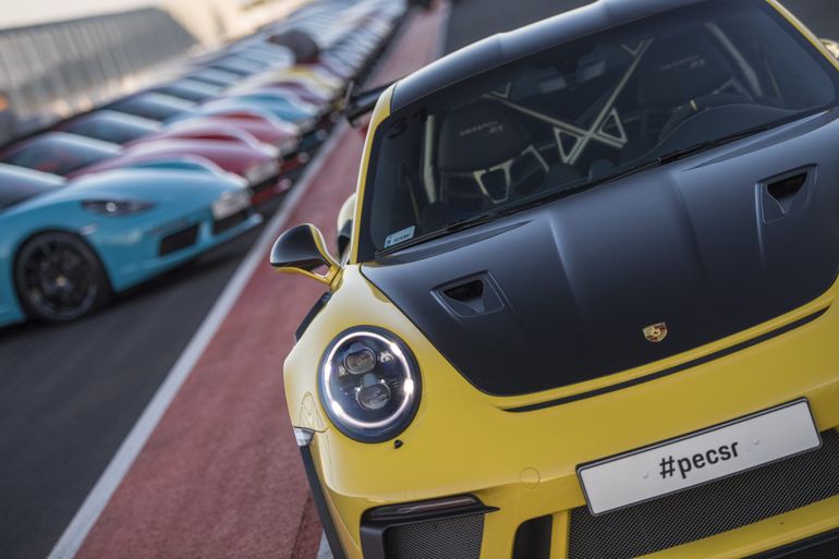 Porsche Experience wraca na tor. Nowością będą jazdy testowe Porsche Taycan