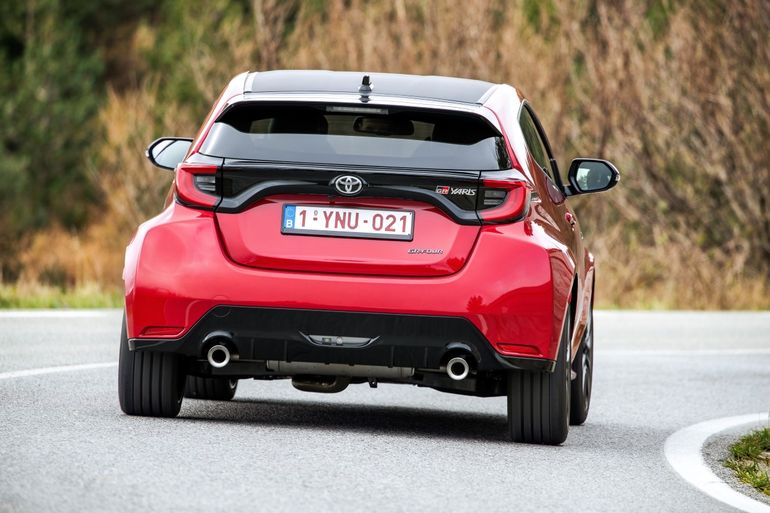 Toyota GR Yaris 2021 - sportowy hot-hatch przyspiesza do 