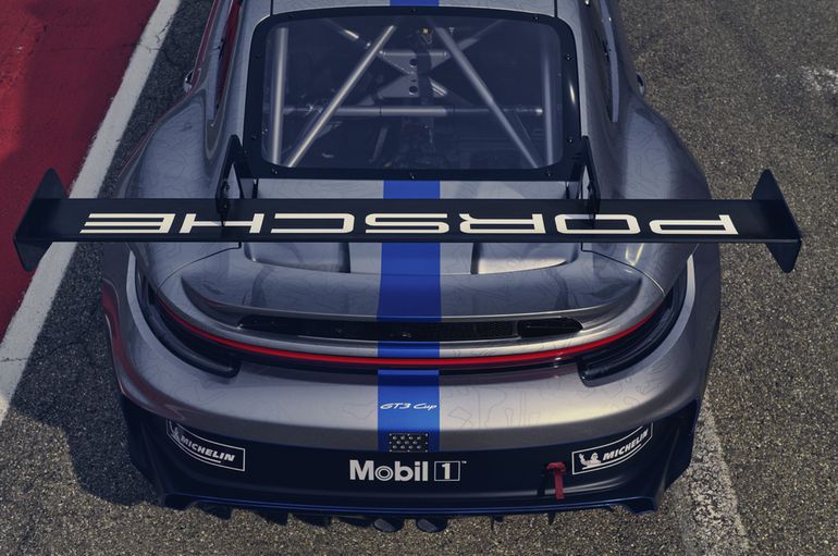 Porsche 911 GT3 Cup - zobaczcie zdjęcia tego spektakularnego samochodu wyścigowego!
