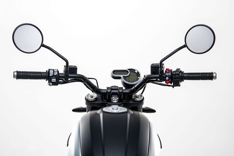 Ducati Scrambler 1100 Dark PRO - nowy członek rodziny w wersji Dark Suit