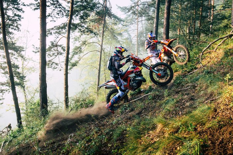 Red Bull Enduro Liga wystartowała. Taddy Błażusiak ogłosił pierwsze zadanie!