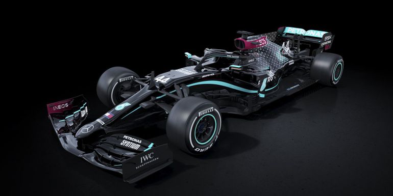 Czarne barwy bolidów Mercedesa