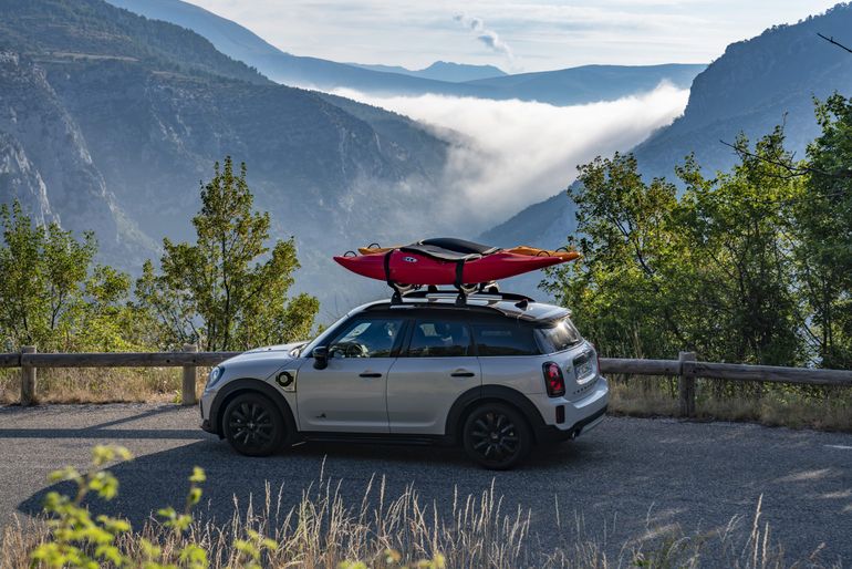 Podróże z Mini Cooper SE Countryman ALL4: „francuski Wielki Kanion” i rafting turkusowymi wodami Verdonu