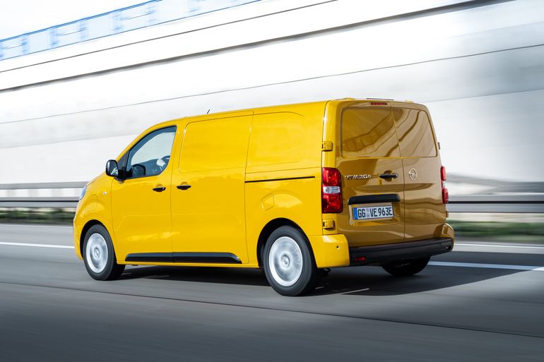 Opel Vivaro-e – wjeżdża na rynek dostawczych elektryków