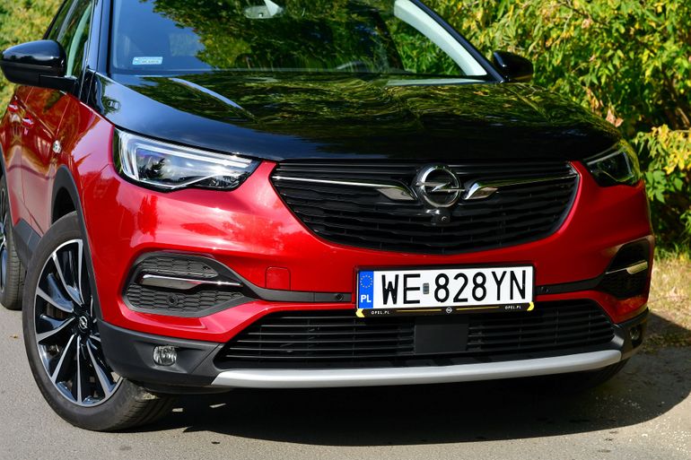 Opel Grandland X Hybrid4