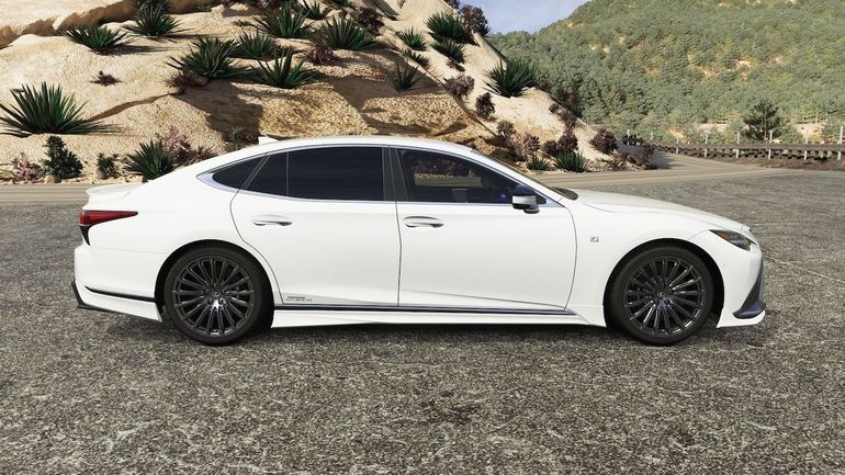 Lexus LS stuningowany przez TRD Japan. Body kit przyciąga uwagę!