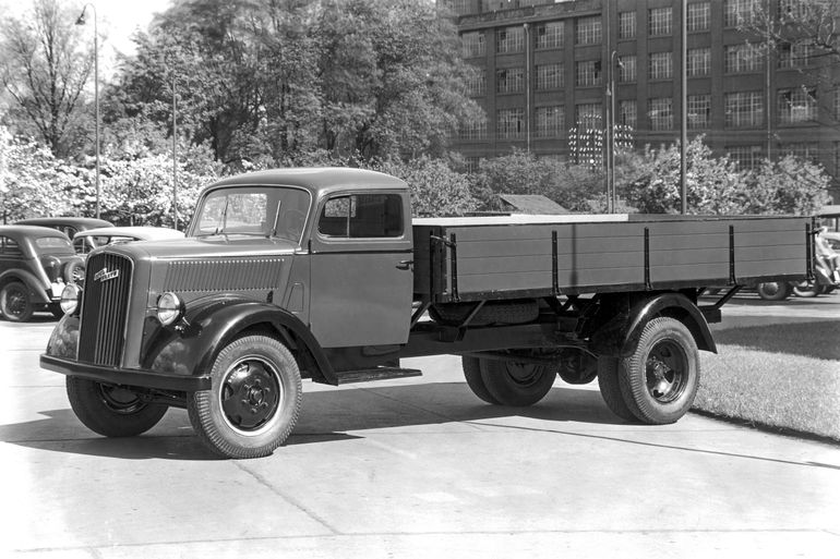 Opel Blitz ma już 90 lat. Poznajcie historię sukcesu, który trwa do dziś