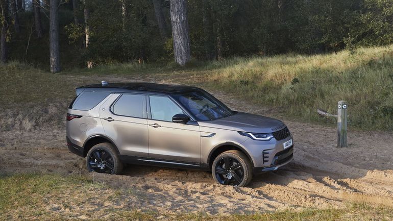 Land Rover Discovery 2021 SUV z technologią miękkiej