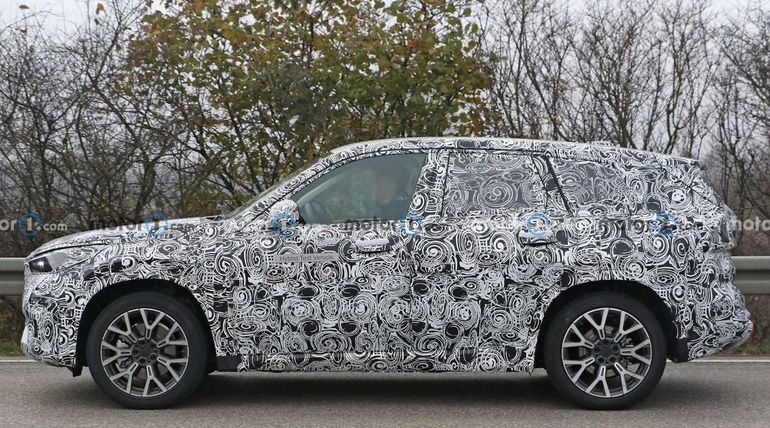 Nowe BMW X1 2022 - przyłapane w kamuflażu!