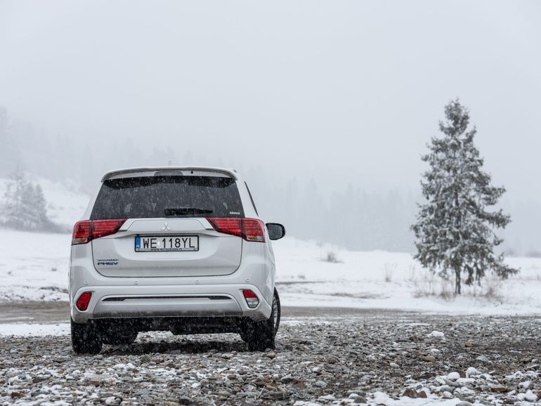 Mitsubishi Outlander PHEV 2020