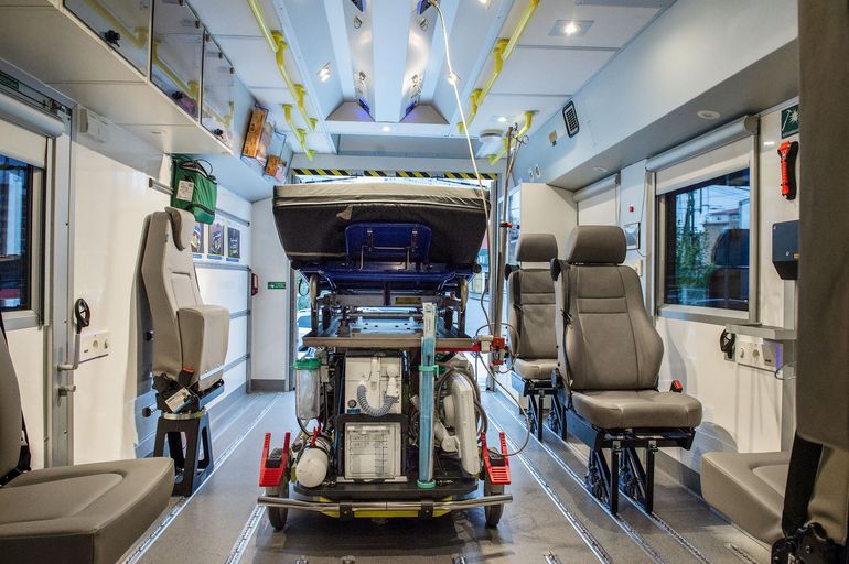 Ambulans Scania - nowa karetka intensywnej terapii w Sztokholmie