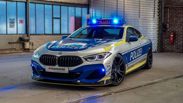 Police BMW M850i xDrive