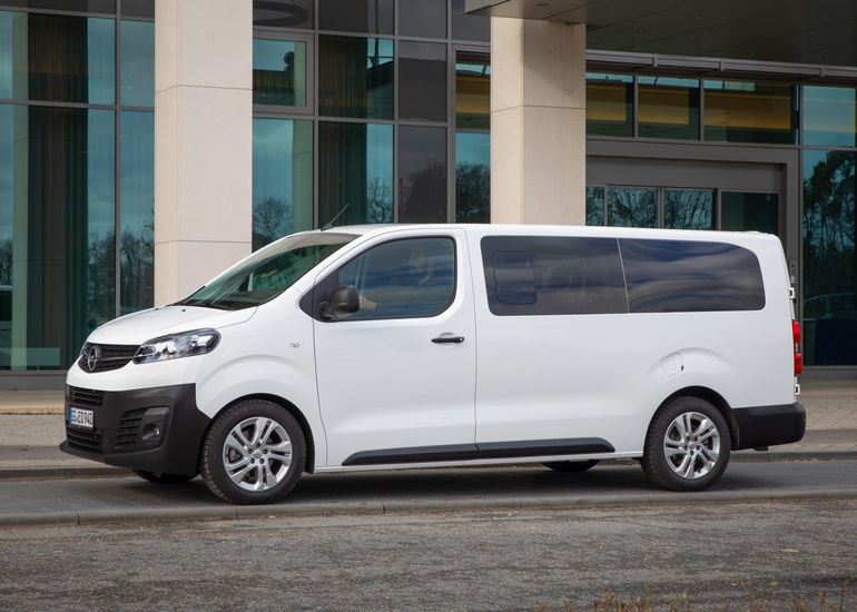 Nowy Opel Vivaro Kombi - znamy ceny!