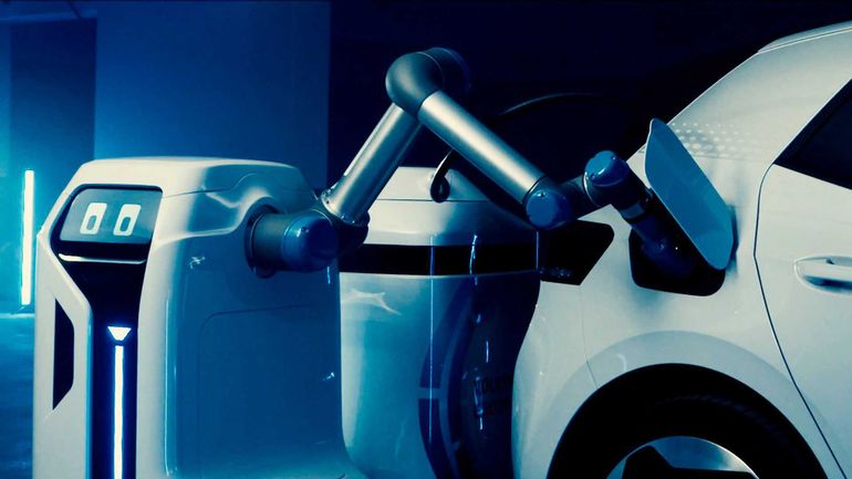 Ładowanie samochodów elektrycznych wejdzie na nowy poziom? Volkswagen ujawnił prototyp robota