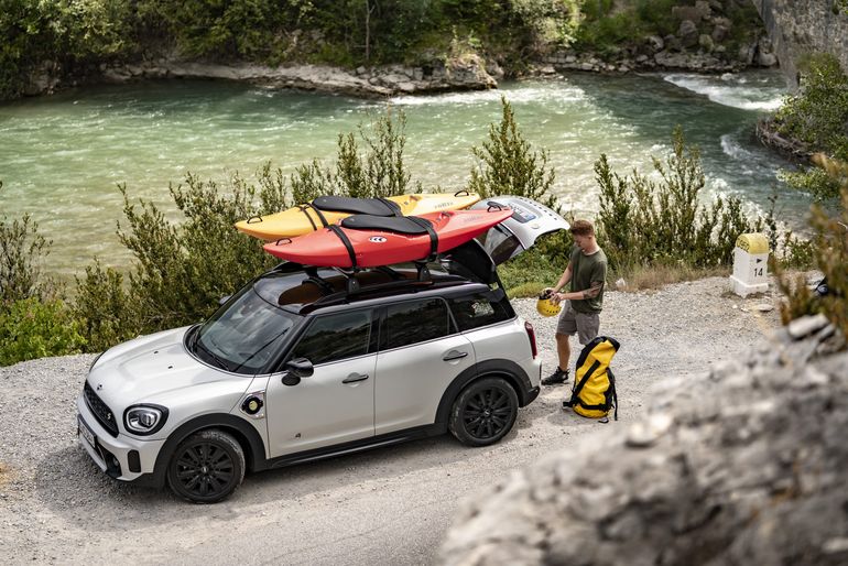 Podróże z Mini Cooper SE Countryman ALL4: „francuski Wielki Kanion” i rafting turkusowymi wodami Verdonu