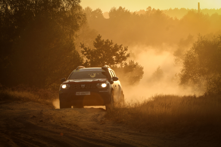 Marcelina Zawadzka i Pascal Brodnicki wystartują w Dacia Duster Motrio Cup