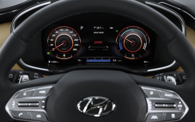 Hyundai Santa Fe wyjeżdża na drogi. Wiemy, ile kosztuje wersja Hybrid!