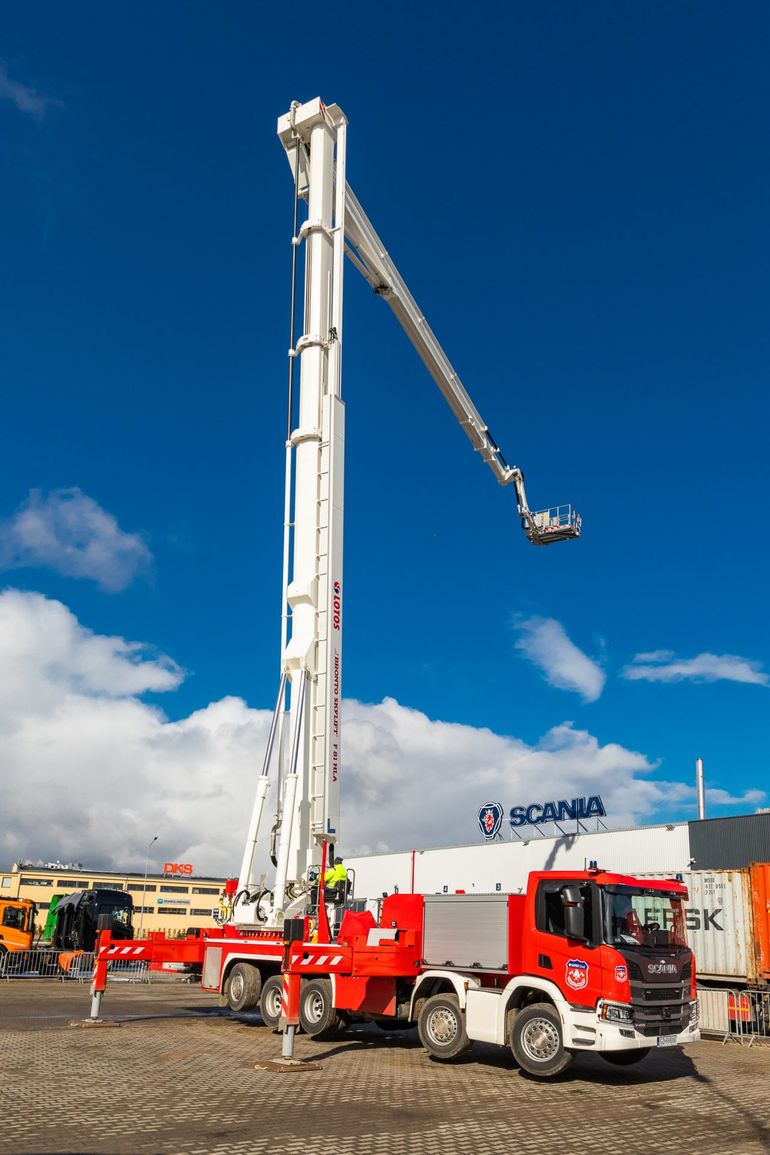 Scania zaprezentowała najdłuższy podnośnik na podwoziu w Europie!