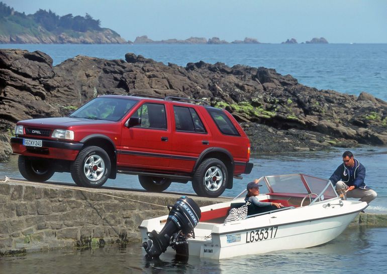 Opel Frontera ma już 30 lat. To pierwszy, rekreacyjny