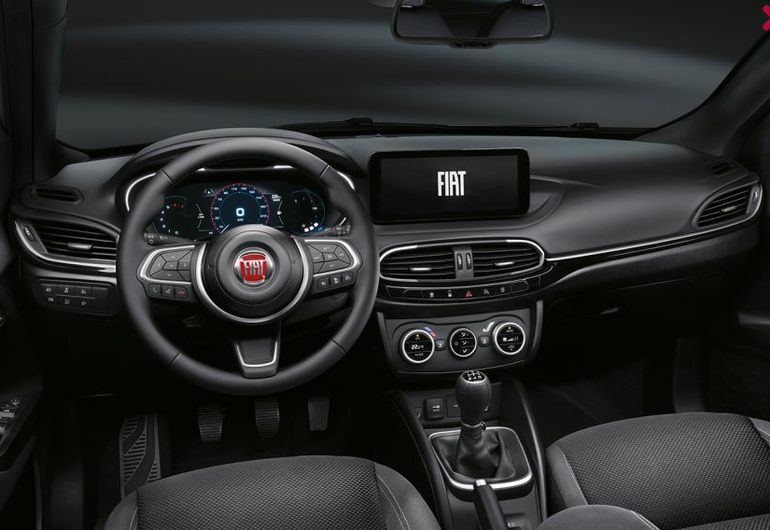 Fiat Tipo City Sport 2021. Znamy cenę wersji z turbodoładowanym silnikiem benzynowym!