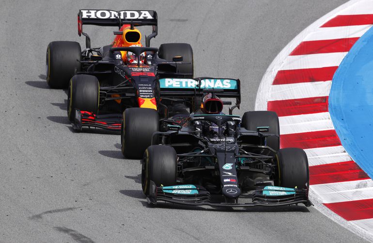Grand Prix Hiszpanii: strategiczne zwycięstwo Hamiltona