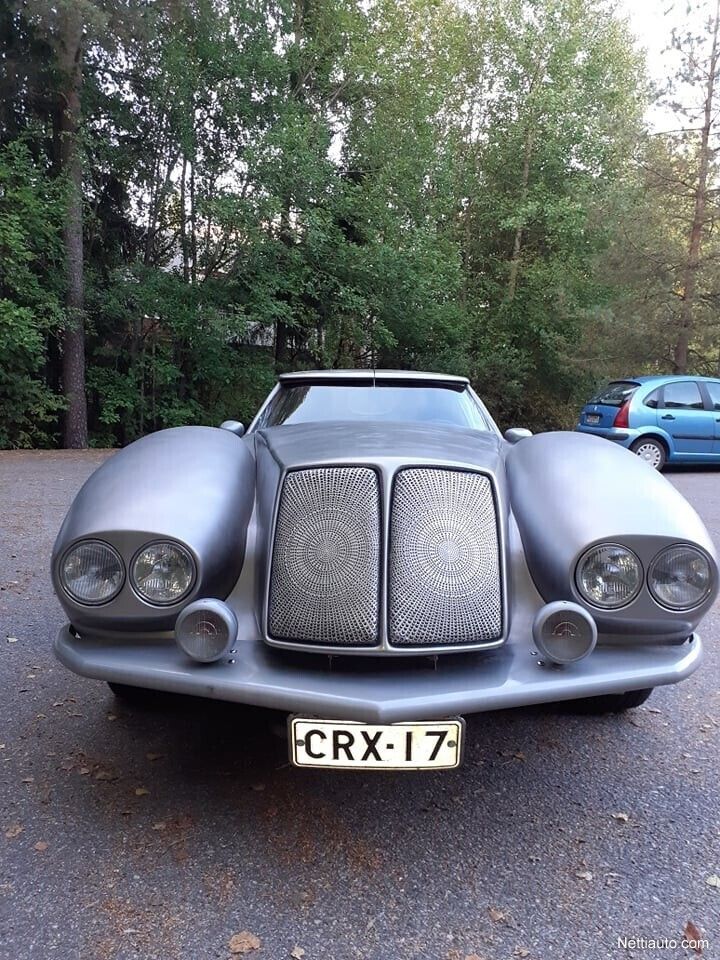 Chevrolet Corvette C3 z 1977 roku, fot. Nettiauto.com