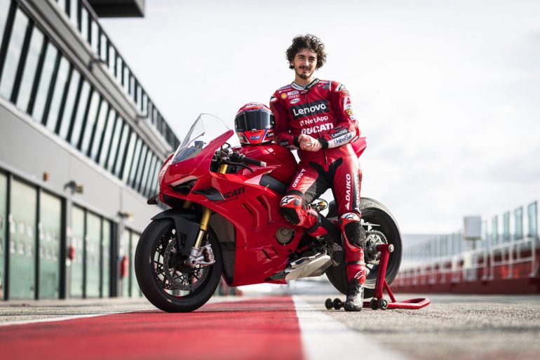 Ducati Panigale V4 S