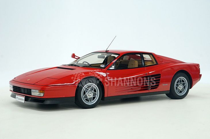 Ferrari Testarossa, którym jeździł Elton John, może być twoje fot. Shannons