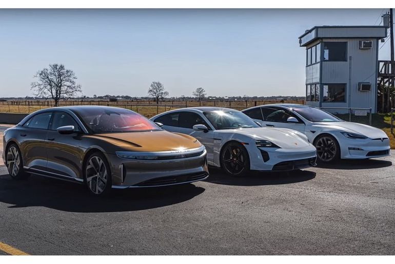 Tesla Model S Plaid, Lucid Air i Porsche Taycan Turbo S - porównanie najszybszych, elektrycznych sedanów, screen z serwisu YouTube / DragTimes
