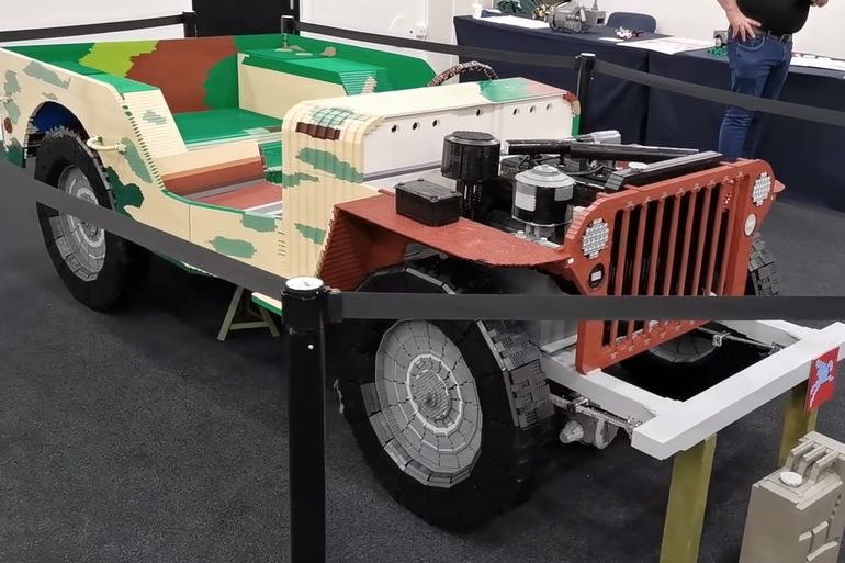 Jeep zbudowany z Lego