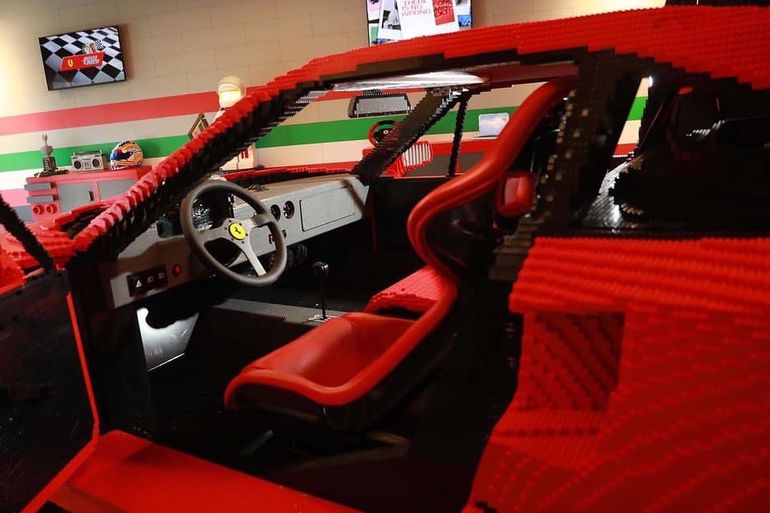 Ferrari F40 z klocków Lego
